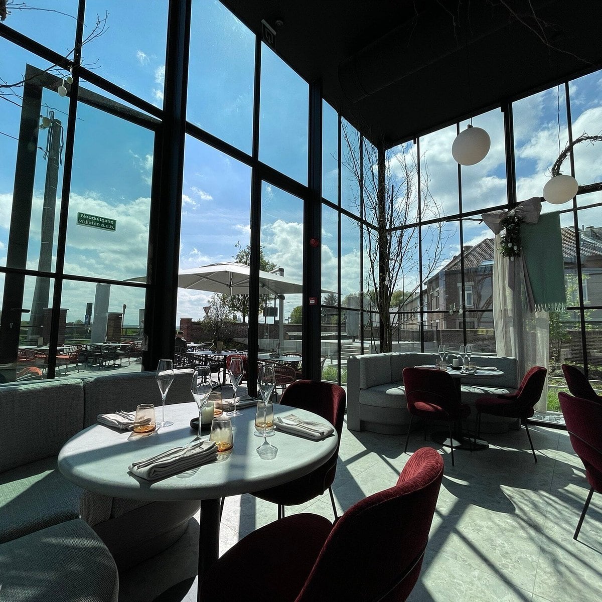 Flow Dining